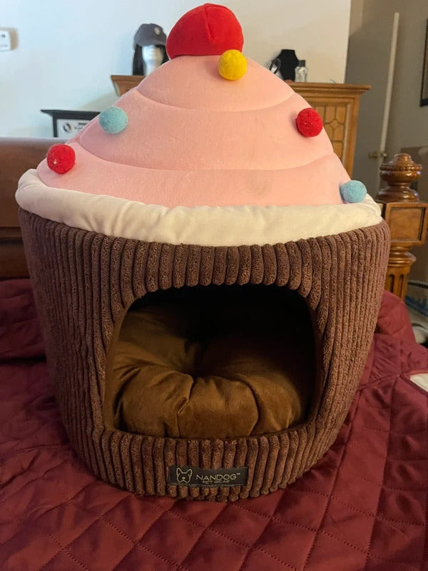 Nandog Pet Gear (Cup Cake Bed)