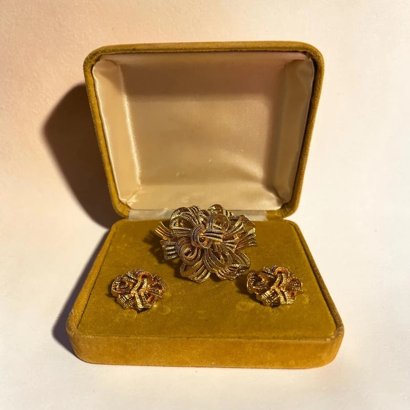 Vintage Gold-Tone Metal Brooch & Clip On Earrings Set